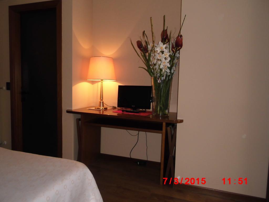 Albergo Ponte Vecchio Cernobbio Room photo
