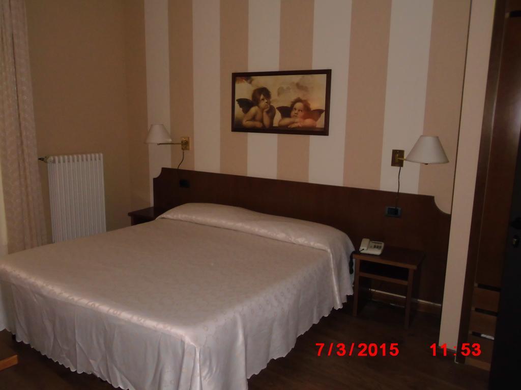 Albergo Ponte Vecchio Cernobbio Room photo